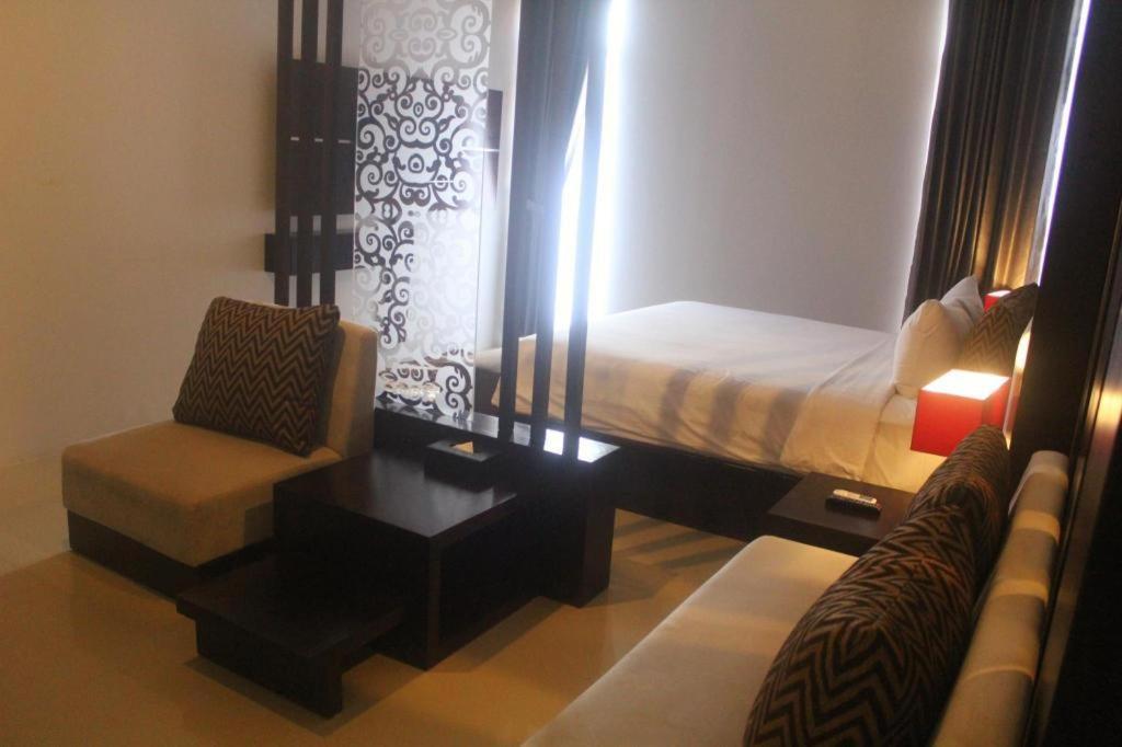 Prima Sr Hotel & Convention Yogyakarta Sleman  Dış mekan fotoğraf