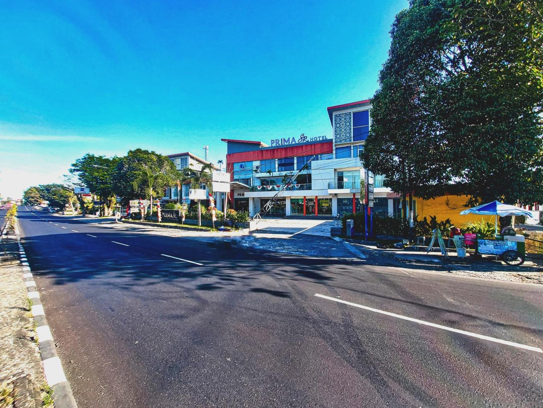 Prima Sr Hotel & Convention Yogyakarta Sleman  Dış mekan fotoğraf