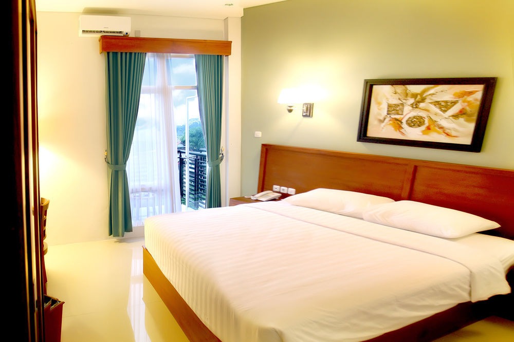 Prima Sr Hotel & Convention Yogyakarta Sleman  Dış mekan fotoğraf