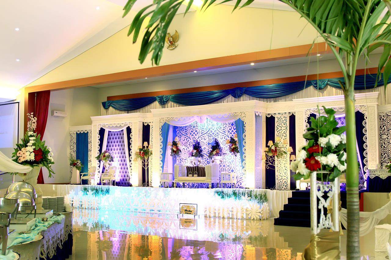 Prima Sr Hotel & Convention Yogyakarta Sleman  Dış mekan fotoğraf