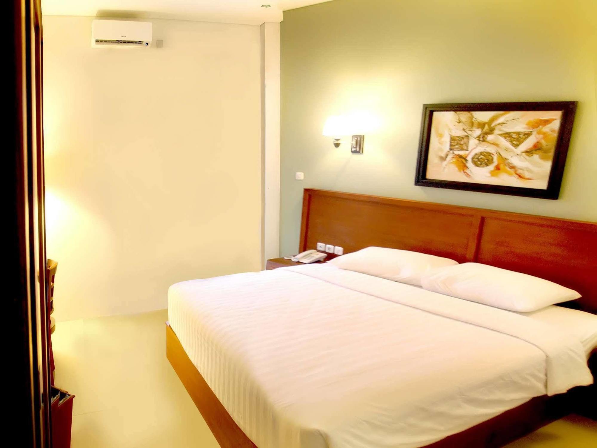 Prima Sr Hotel & Convention Yogyakarta Sleman  Dış mekan fotoğraf